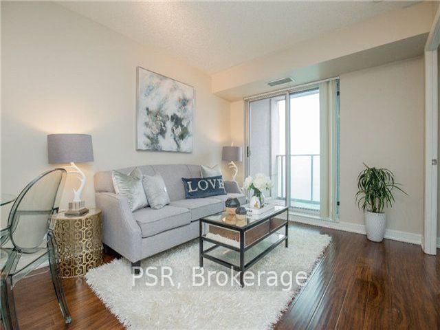812 - 35 Bales Ave
