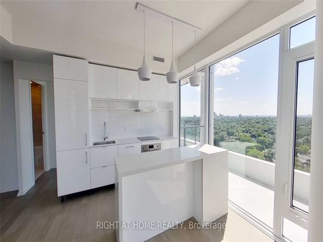 2511 - 5 Soudan Ave