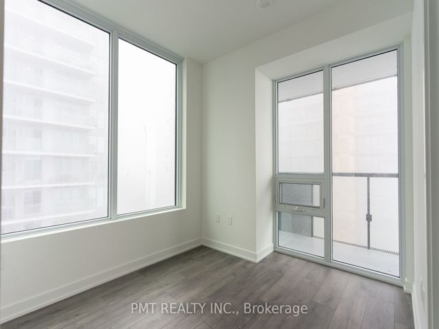 2404 - 117 Broadway Ave