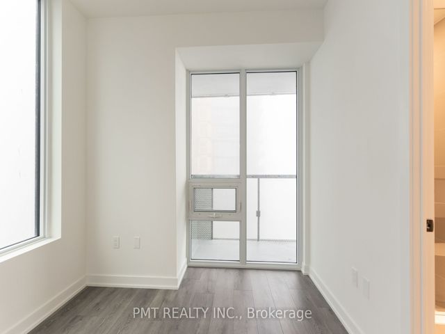 2404 - 117 Broadway Ave