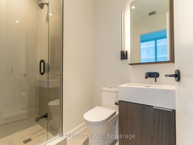 2404 - 117 Broadway Ave