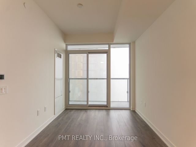 2404 - 117 Broadway Ave