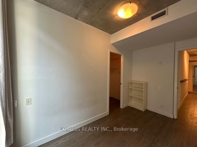 203 - 75 Portland St