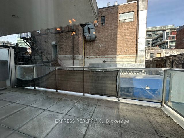 203 - 75 Portland St