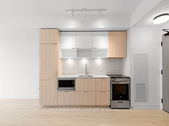 702 - 60 Tannery Rd