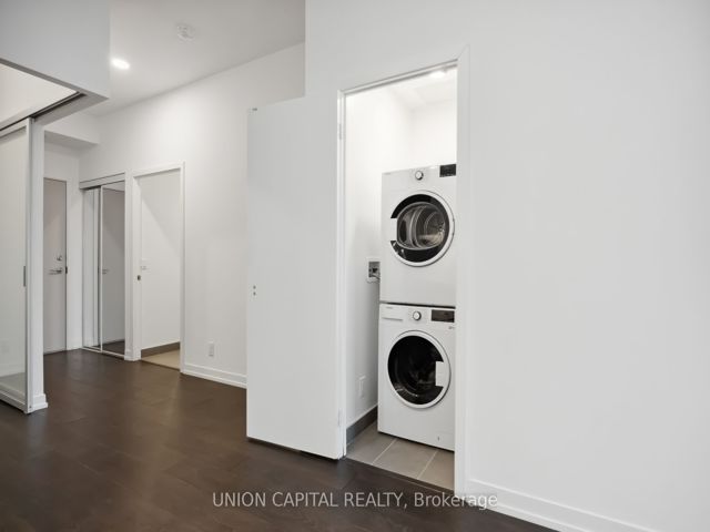 703 - 2020 Bathurst St