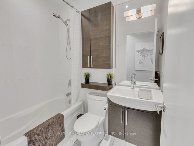 2903 - 25 Capreol Crt