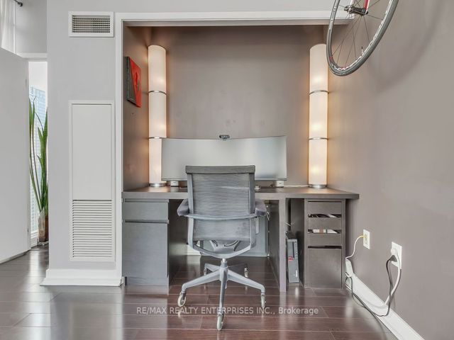2903 - 25 Capreol Crt