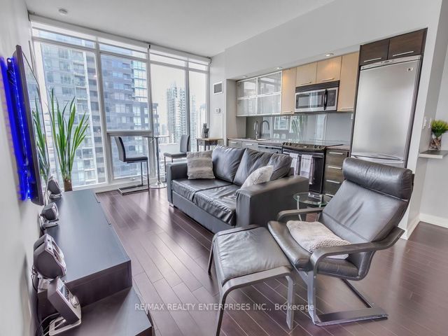 2903 - 25 Capreol Crt