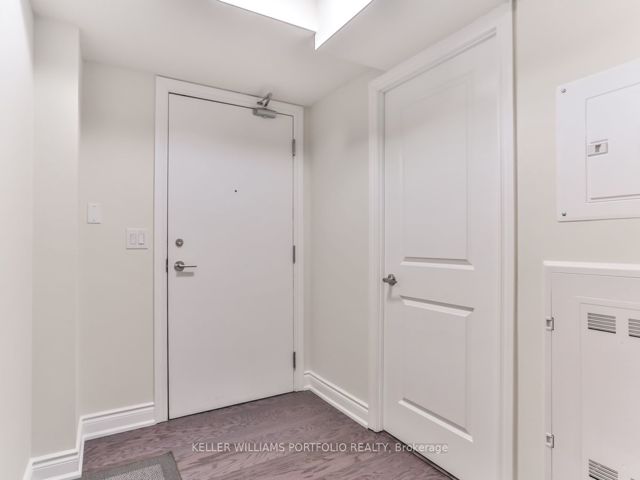 612 - 760 Sheppard Ave W
