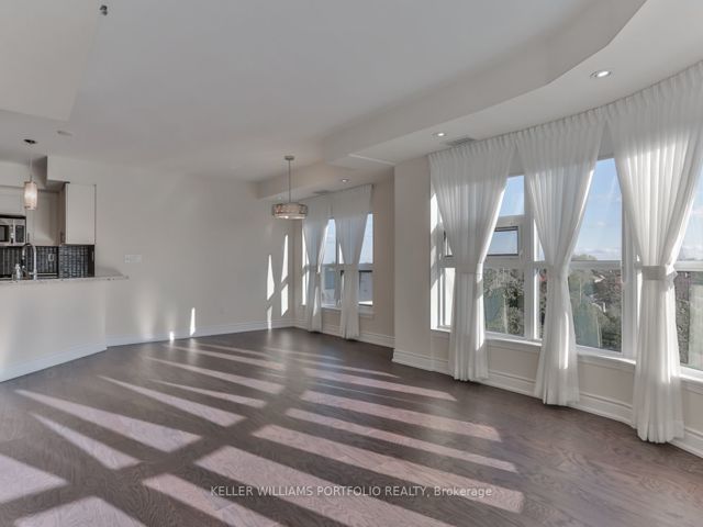 612 - 760 Sheppard Ave W