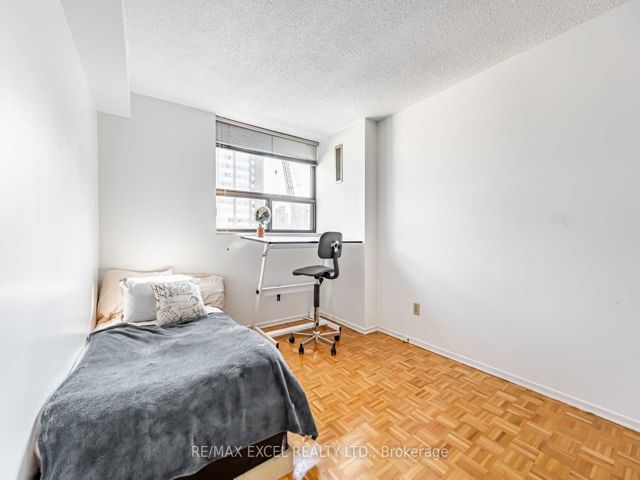 Ph1411 - 120 St Patrick St