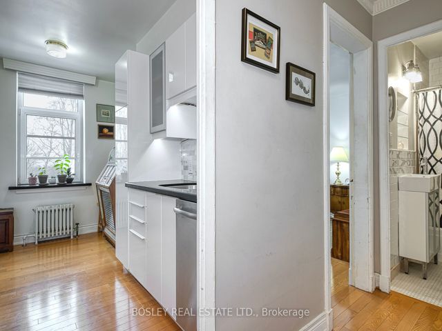 505 - 717 Eglinton Ave W