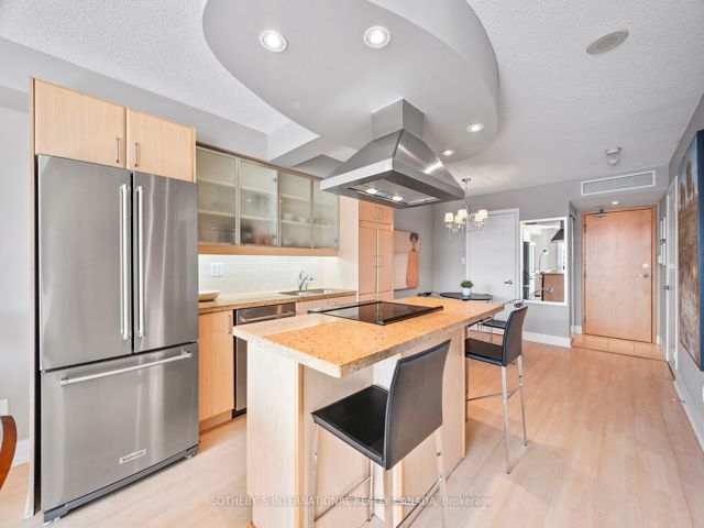326 - 550 Queens Quay West Quay