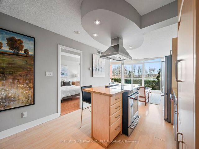 326 - 550 Queens Quay West Quay