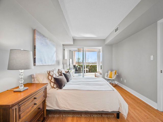 326 - 550 Queens Quay West Quay