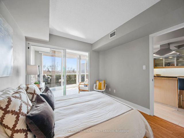 326 - 550 Queens Quay West Quay