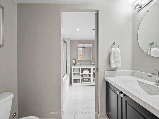 326 - 550 Queens Quay West Quay