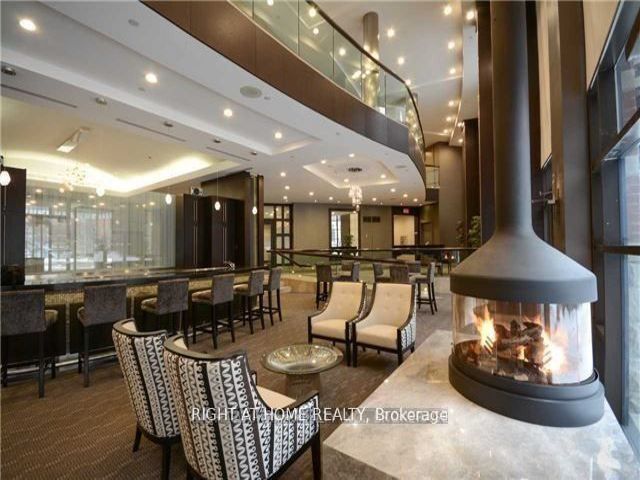 2603 - 33 Sheppard Ave E
