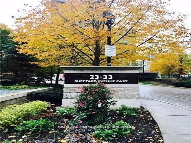 2603 - 33 Sheppard Ave E