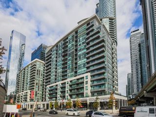 #312 - 25 Lower Simcoe St