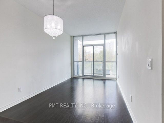 #312 - 25 Lower Simcoe St
