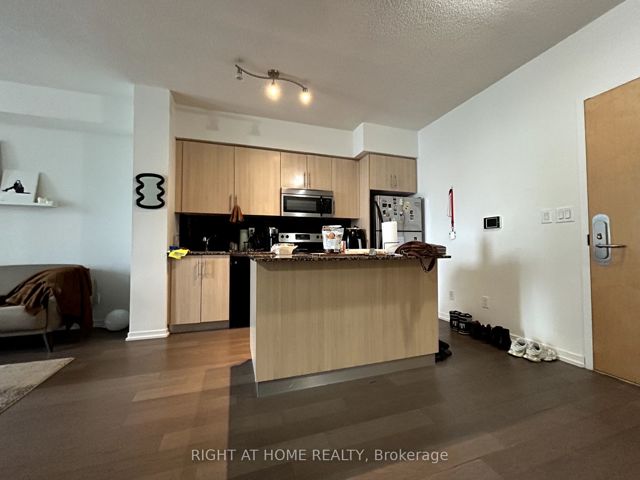 2702 - 55 Bremner Blvd