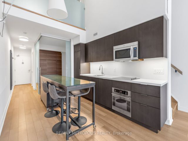541 - 5 Hanna Ave