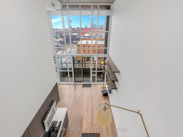 541 - 5 Hanna Ave
