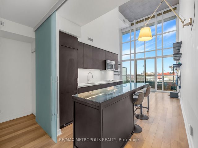 541 - 5 Hanna Ave
