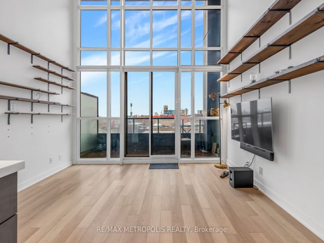 541 - 5 Hanna Ave