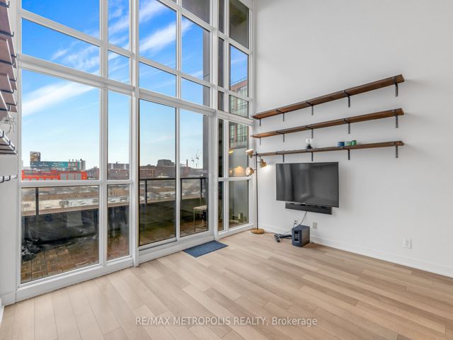 541 - 5 Hanna Ave