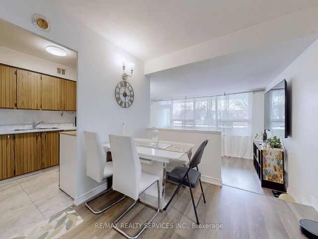 204 - 1360 York Mills Rd