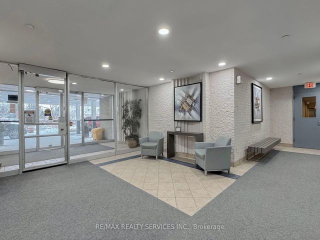 204 - 1360 York Mills Rd