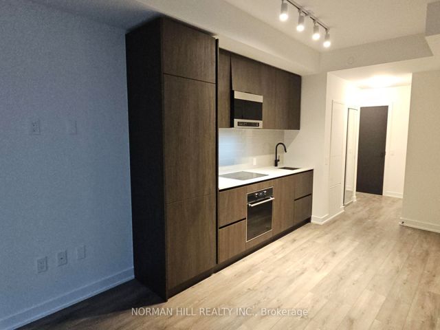 2406 - 127 Broadway Ave