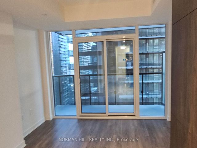 2406 - 127 Broadway Ave