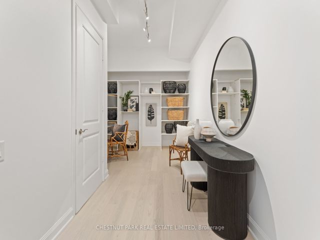 311 - 2181 Yonge St