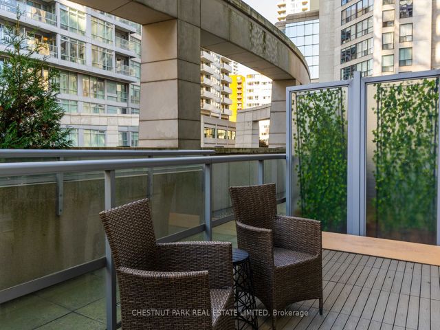 311 - 2181 Yonge St
