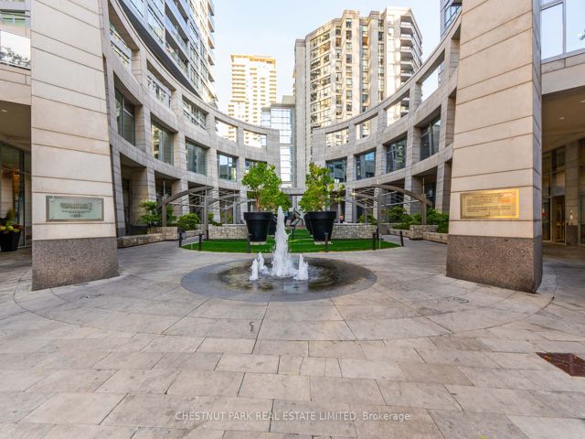 311 - 2181 Yonge St