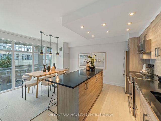 311 - 2181 Yonge St