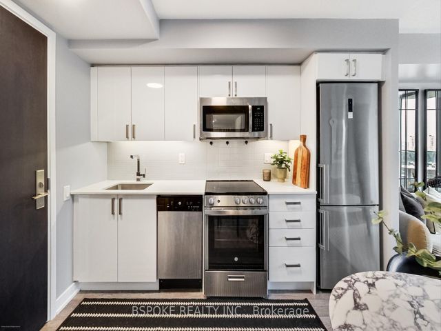 1102 - 38 Monte Kwinter Crt
