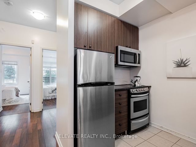 236 - 15 Coneflower Cres