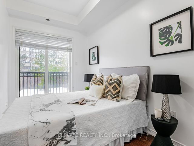 236 - 15 Coneflower Cres