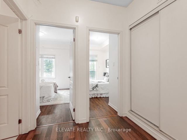 236 - 15 Coneflower Cres