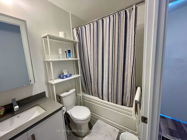UPH02 - 5180 Yonge St