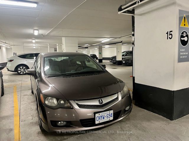 UPH02 - 5180 Yonge St