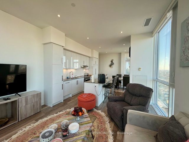 UPH02 - 5180 Yonge St