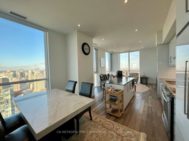 UPH02 - 5180 Yonge St