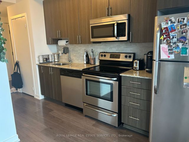 1602 - 225 Sackville St
