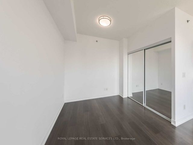 1602 - 225 Sackville St